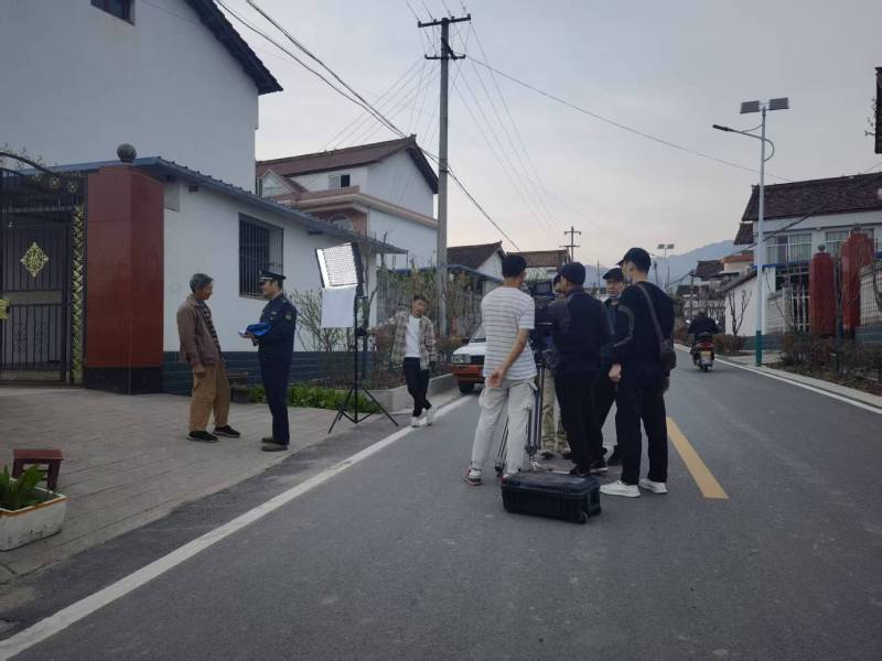 香坊区极致互动，跨界合作桥梁，拓展资源的产品宣传视频推动者